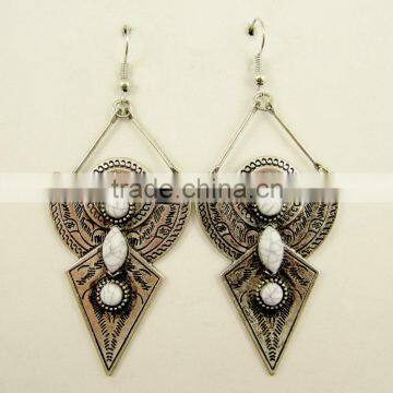 Wholesale fashion hot selling vintage white turquoise triangle earrings