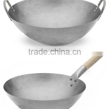 Hand Hammered Wok With Wooden Handle