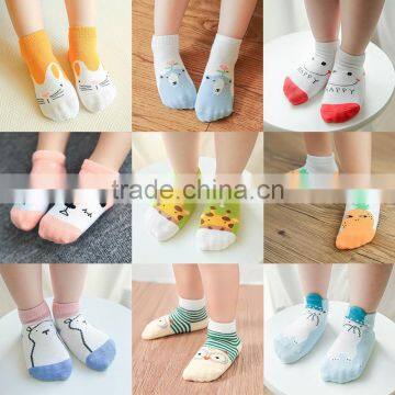 S33242W Comfortable Baby Cartoon Socks Toddler Booties Anti-slip Kids Causual Sock photo-2