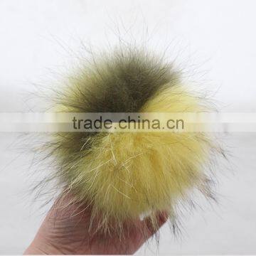 Myfur China Hot Selling High Quality New Dyed Raccoon Fur Balls photo-4