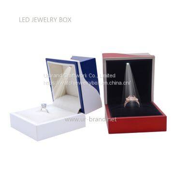 LED light jewelry box paint jewelry ring display box packaging gift box factory direct sales customization