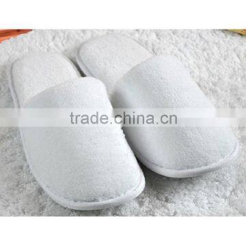 High Quality Coral Fleece Slipper for Hotel, White and Black Colors and One-off