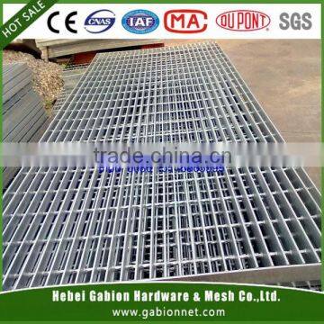 Hot Dipped Galvanized 30x3 decking floor grating