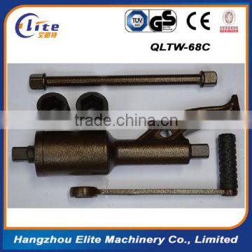 auto tool gear wrench QLTW--68 labor saving wrench with two sockets for truck