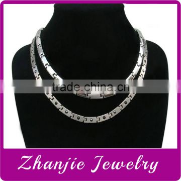 High quality health care jewelry energy power titanium or stainless steel magnetic therapy necklace made in China