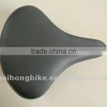 Wide and comfortable leather 28" bicycle saddle