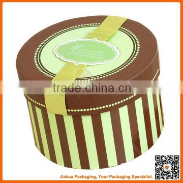 round striped gift box for cake packaging