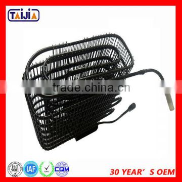 Wire tube condenser with brackets in refrigerator