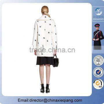 2016 Fashion Ladies Double Breasted Coat Emborided Winter Coat for Women