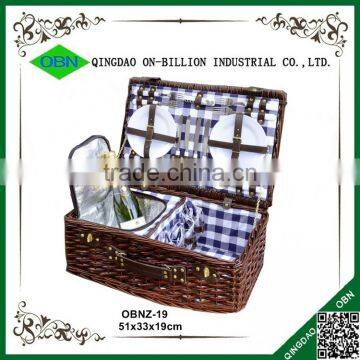 Outdoor woven wicker material picnic basket with cooler bag