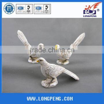 Handmade White Polyresin Garden Decoration Bird