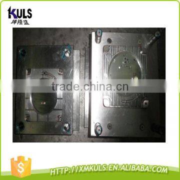 Plastic dome injection mould