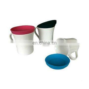 Porcelain Mug with Silicone Lid