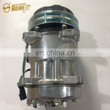 24V High Quality Air Conditioning Compressor 15082742 0065306332 SD7H15 for EC210B SD7H15 R134A