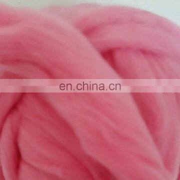 Factory Wholesale and Retail  100% Australia super roving chunky merino wool yarn for hand knitting