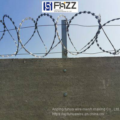 General Purpose BTO-22 Spiral 304 Stainless Steel Razor Barbed Wire photo-4