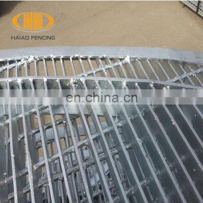 Factory direct sales drainage gutter with round steel grate for drain