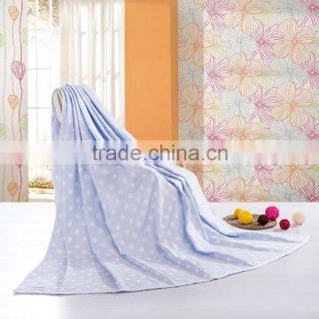 Wholesale alibaba dot printed plain cotton jacquard China factory supply towelling coverlet