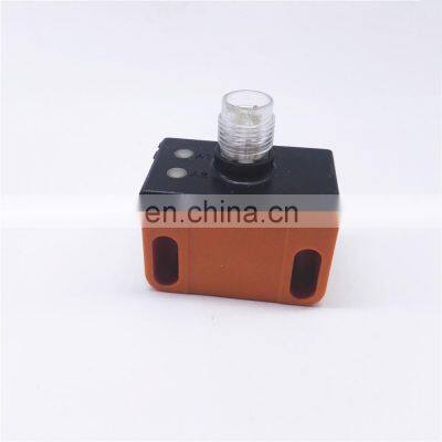 Original and New Inductive Sensor Proximity Switch IN5224 Optical Sensor Made in Germany photo-3