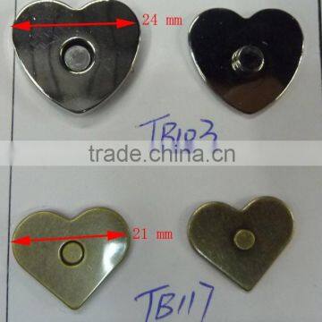 heart shape magnet button