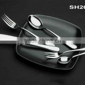 24 pcs Stainless steel cutlery set