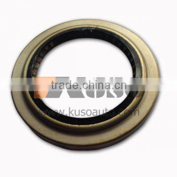 8-97122937-0 Rear Hub Oil Seal For NQR 700P 4HK1