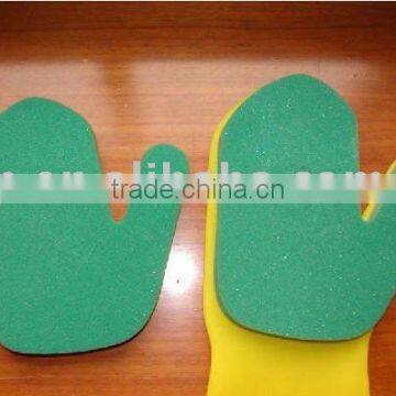 Green scouring pad & sponge cleaning gloves