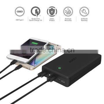 AUKEY Power Bank 30000mAh Portable Charger With Quick Charge 3.0 & USB C Port for Apple MacBook, IPhone, IPad, Samsung and More photo-2