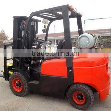 Triple Towel LPG and Gasoline Forklift With Nissan K25 Engine