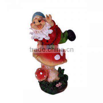 Custom Polyresin Funny Small Garden Gnome Figurine With Mushroom photo-3