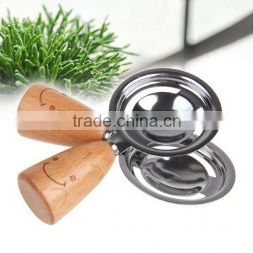 S5132 Wooden Handle Smiling Egg White Separator photo-3