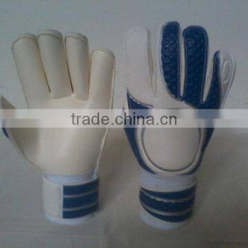 Best German Latex Football Goalkeeper gloves Goalkeeper Gloves Roll Finger Gloves