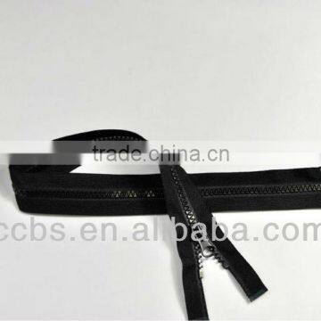 High Quality No.3 Fashion Two Slider Resin Zipper/ Plastic Zipper