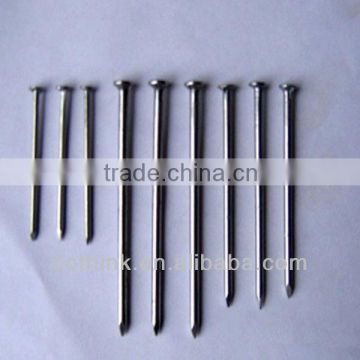 Common round nails