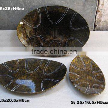 Set of three beautiful lacquered leaf shape plates