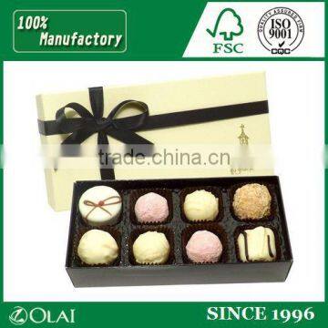 Classical printed paper chocolate case with stain