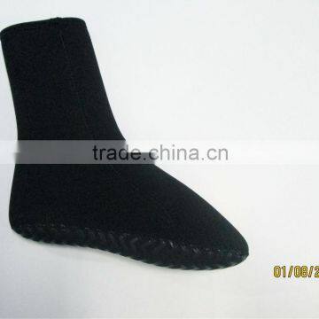 2013 high quality custom neoprene diving/beach socks for adult                        
                                                Quality Choice