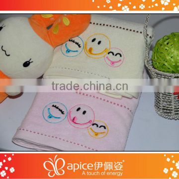 wholesale100% cotton embroidery terry promotional bath towel