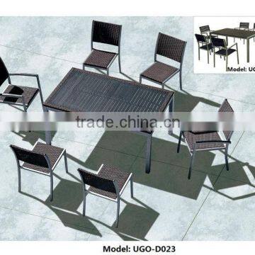 China Furniture Manufactuer UGO Provide Durable Rattan Chair and Table Garden Set