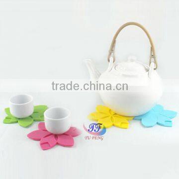 FDA approved non-stick colorful silicone lotus-shaped mat