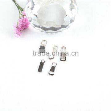 Nickel Zinc Alloy Zipper Puller for Bags/clothing/backpack photo-2