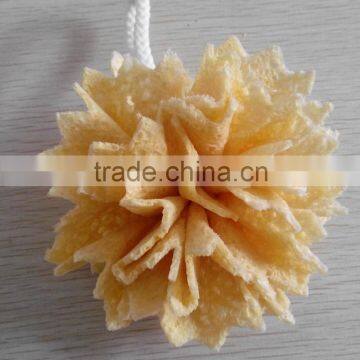 FLOWER SHAPE CELLULOSE BATH SPONGE WITH TOOTH GEOMETRY EDGE