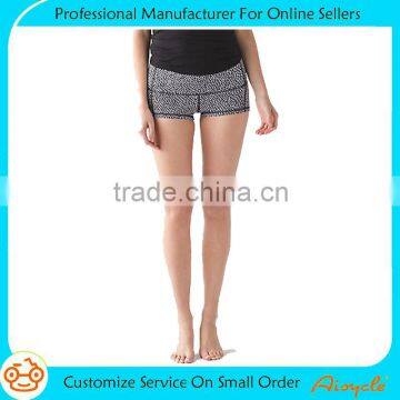 2016 Most popular OEM 85%Poyester 15%Elastane sexy shorts for ladies sportswear yoga pants