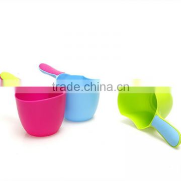 J152 children's baby shampoo bailer plastic water ladle