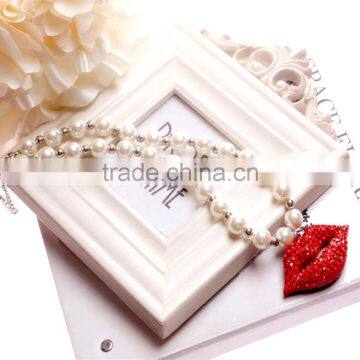 Alibaba Wholesale 2014 Red Rhinestone Kiss Necklace