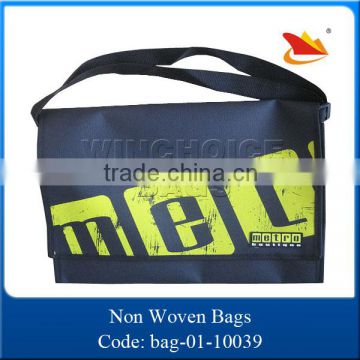 Custom design waterproof flap shoulder sports bag