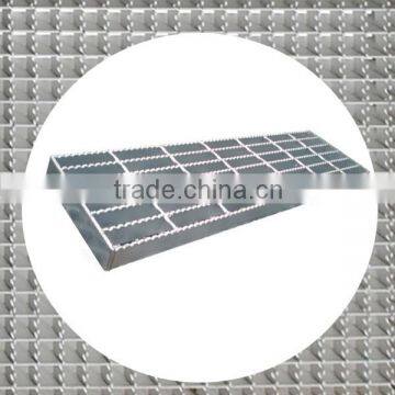 Light and medium duty galvanized Serrated Steel Grating