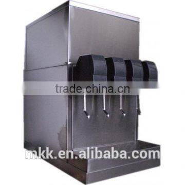 Carbonated drinks maker