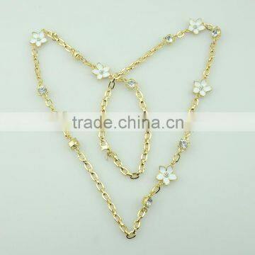 Wholesale Gold Chain Enamel Flower Rninestone Fashionable Jewelry Necklace Set photo-3