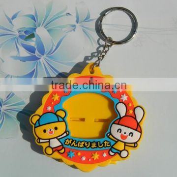 Manufacturers in china custom rubber photo frame keychain